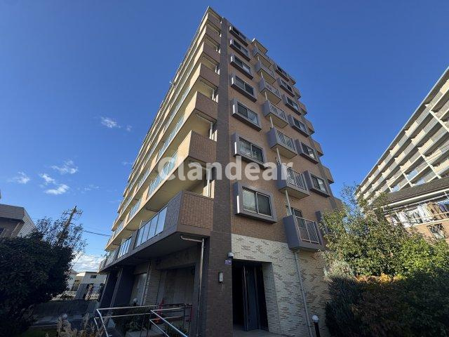 ラ・シェーナ三郷アビエルトの外観|ドキドキの新生活も、安心してスタート。ぴったりの住まいを見つけませんか？クランディアが一緒に住まい選びをサポートします‼　まずは、お気軽にお問合せください　＃クランディア