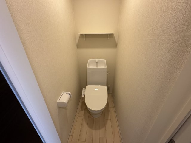 レサンス八街のトイレ|シャワー付き暖房便座
