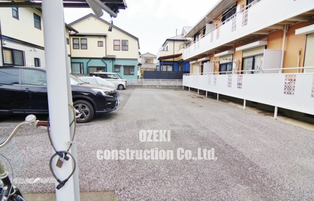 吉岡ハイツ3の駐車場