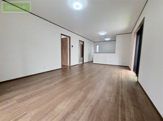 【居間・リビング】 | 平日・土日も見学できます　水廻り集中型　全2棟　B号棟 | 同仕様タイプ
