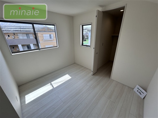 【洋室】 | 地震に強い家　長期優良住宅　原木4　全2棟　1号棟 | 同仕様　施工例