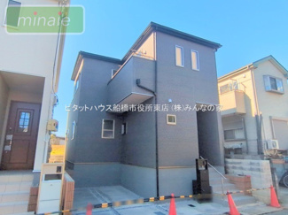 【外観】 | 地震に強い家　長期優良住宅　原木4　全2棟　1号棟 | 販売現地