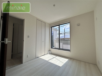 【洋室】 | 地震に強い家　長期優良住宅　WIC 原木4　全2棟　2号棟 | 同仕様　施工例