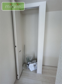 【収納】 | 地震に強い家　長期優良住宅　WIC 原木4　全2棟　2号棟 | 同仕様　施工例