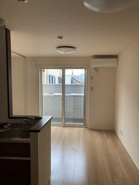 ヒールコートⅡの居間・リビング