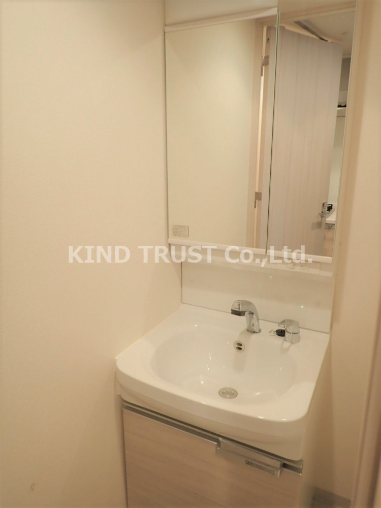 プレサンス扇町駅前の洗面所|使いやすい洗面所です