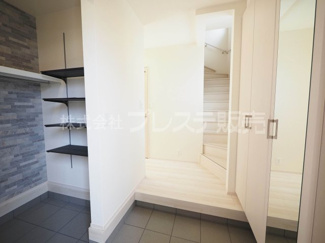 【玄関】 | 現地写真（玄関）電子ロック＆ディンプルキーを標準装備！