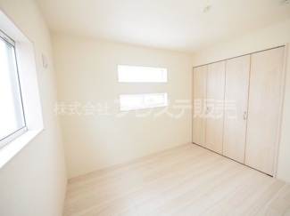 【洋室】 | 現地写真（２階洋室）