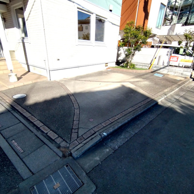 【駐車場】 | Swedish Maison 元町