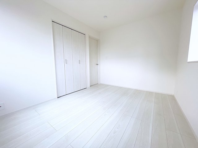 新築戸建・新築建売　郡山市芳賀三丁目　芳賀小・第四中の洋室|シンプルなので色々なテイストのインテリアも合いそうですね！