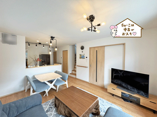 仙台市泉区歩坂町の居間・リビング