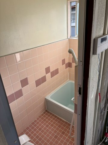 大阪府四條畷市　1棟アパートの浴室