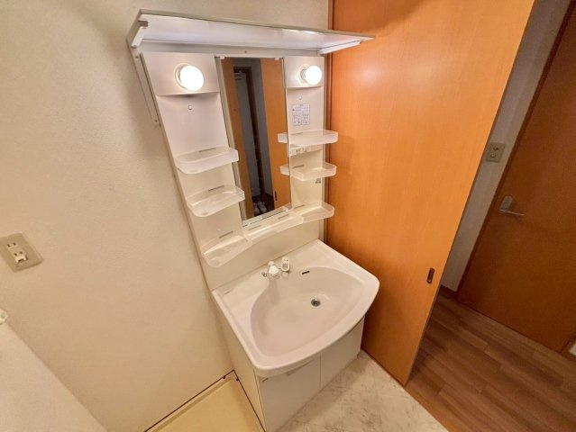 ハイツひまわりの独立洗面台