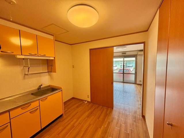 ハイツひまわりの居間・リビング