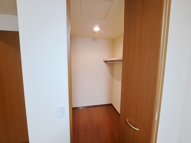 YUSEI RESIDENCE 甲子園の収納