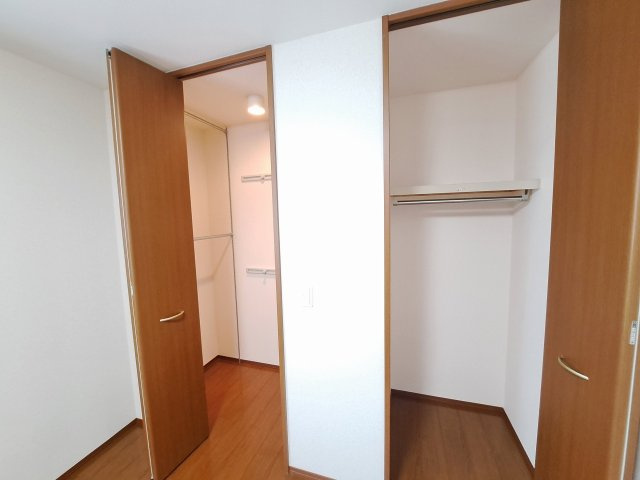 YUSEI RESIDENCE 甲子園の収納