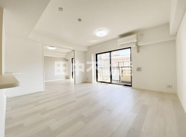 グラマシー恵比寿の居間・リビング