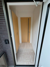 【玄関】 | ※同タイプの写真です