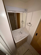 【独立洗面台】 | ※同タイプの写真です