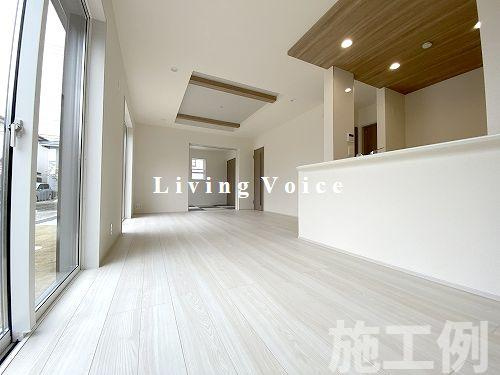【居間・リビング】 | 【仲介手数料０円】相模原市南区麻溝台7丁目　新築一戸建て　 | 相模原市南区麻溝台7丁目　新築一戸建て　