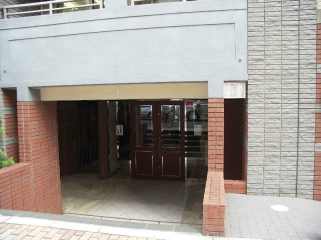 コアマンション御徒町フリージオのエントランス