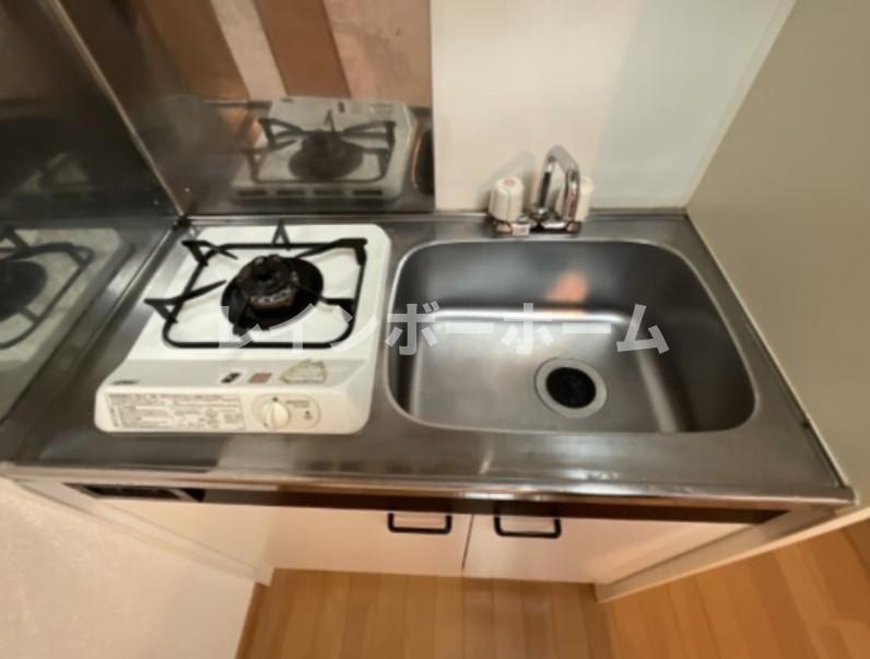 LEO拾番館のキッチン