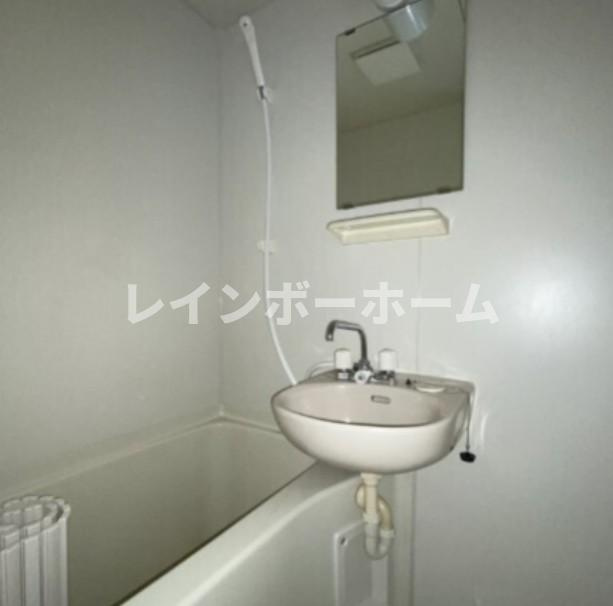 LEO拾番館の洗面所