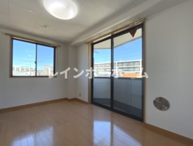 LEO拾番館の内装