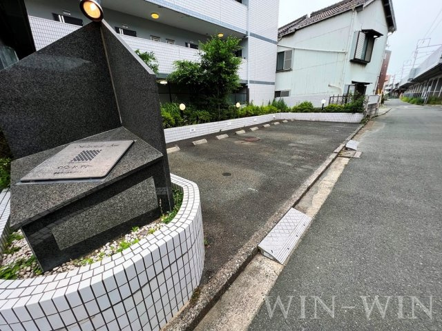 メゾン・ド・アミーの駐車場