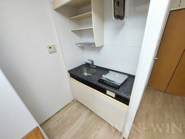 メゾン・ド・アミーのキッチン|イメージ（同建物内別部屋の写真です）