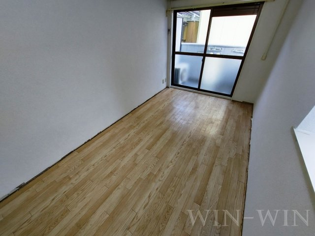 メゾン・ド・アミーの居間・リビング|イメージ（同建物内別部屋の写真です）