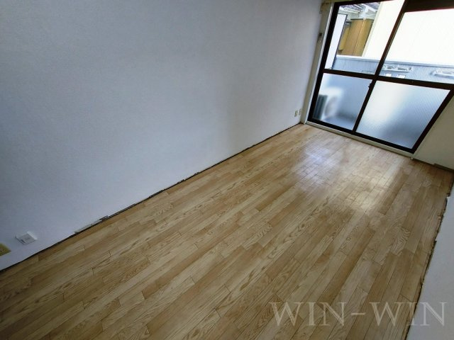 メゾン・ド・アミーの居間・リビング|イメージ（同建物内別部屋の写真です）