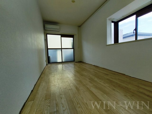 メゾン・ド・アミーの居間・リビング|イメージ（同建物内別部屋の写真です）