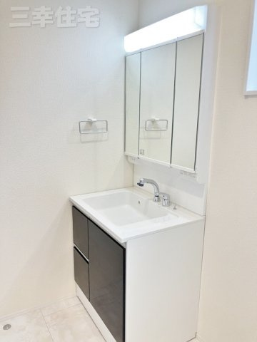 碧南市宮後町1棟建ての構造・工法・仕様|『見えない部分』も耐震金物で安心を！見えない部分にこだわることで、耐震性・耐久性を高めています