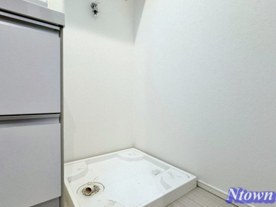 【設備】 | ハーモニーテラス楓 | 洗濯機置き場です。