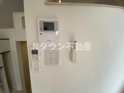 【セキュリティ】 | ハーモニーテラス楓 | モニター付きインターフォンです。