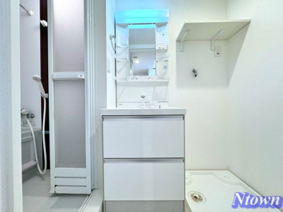 【独立洗面台】 | ハーモニーテラス楓 | 独立洗面化粧台が付いています