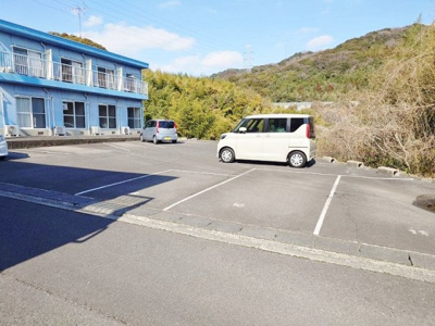 【駐車場】 | グリーングラスＢ | 敷地外
