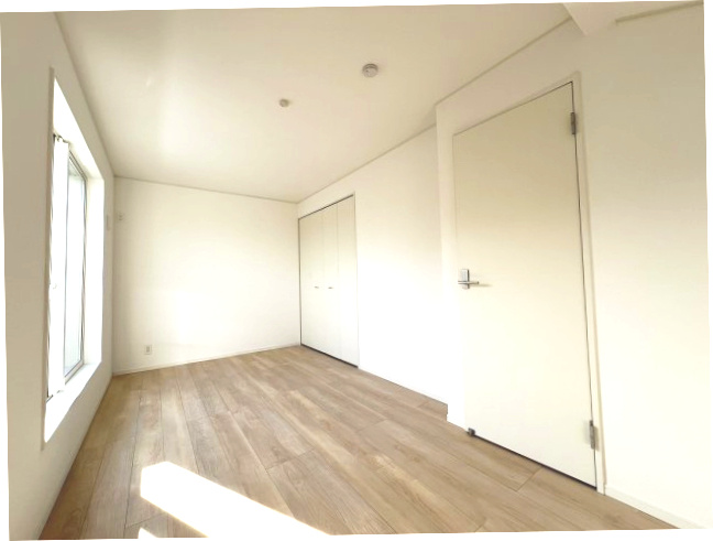 福生市加美平1丁目　新築戸建全3棟の洋室|【洋室1】収納スペース