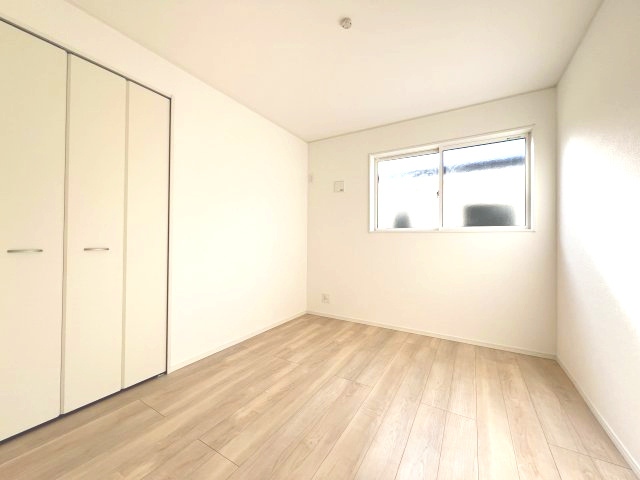 福生市加美平1丁目　新築戸建全3棟の洋室|【洋室2】5.2帖