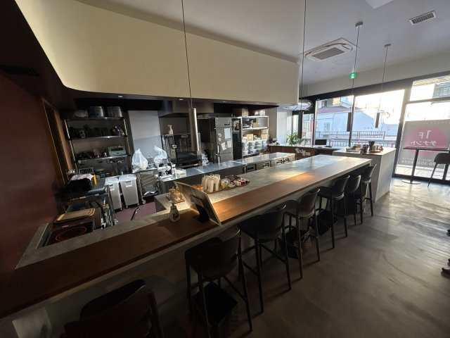 山田ビルのロビー