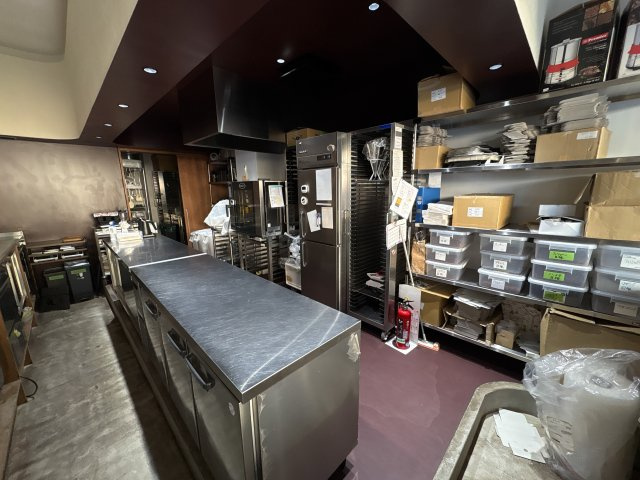 山田ビルのロビー