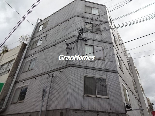 エーデルハイム三共の外観