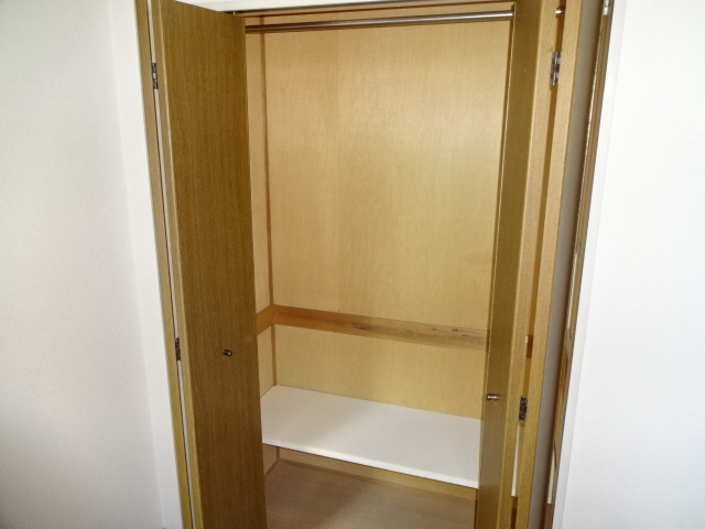 エーデルハイム三共の収納