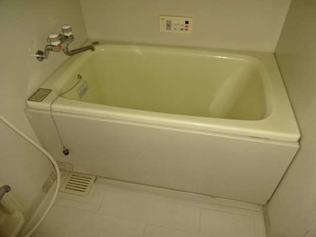 エーデルハイム三共の浴室