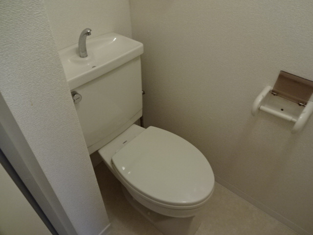 エーデルハイム三共のトイレ