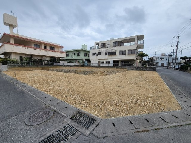 沖縄市美原四丁目　３号地の外観