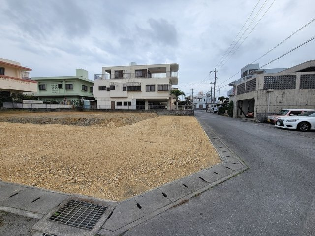 沖縄市美原四丁目　３号地の周辺