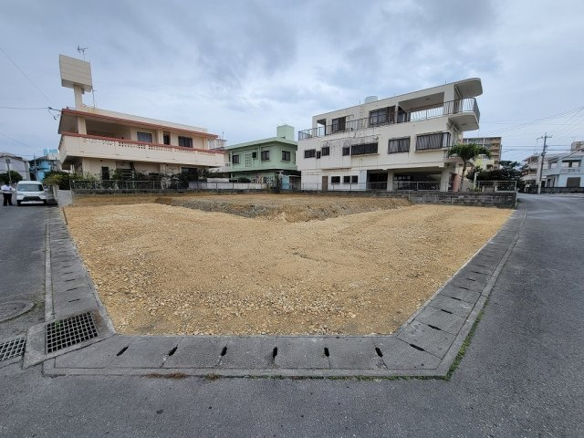 沖縄市美原四丁目　３号地の外観
