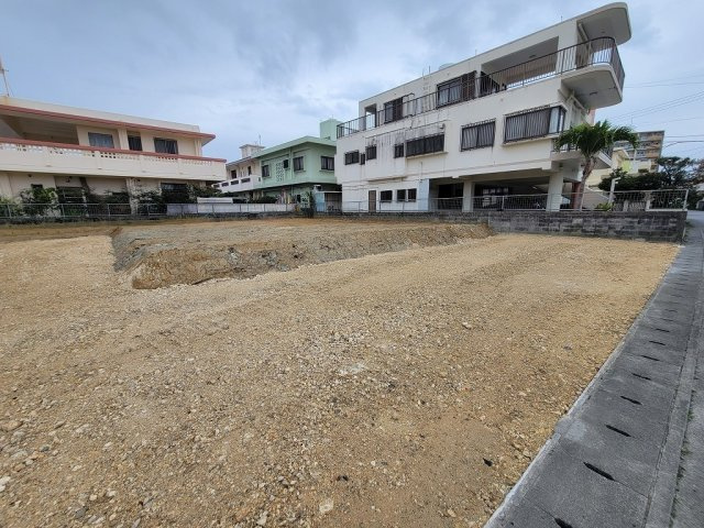 沖縄市美原四丁目　３号地の外観